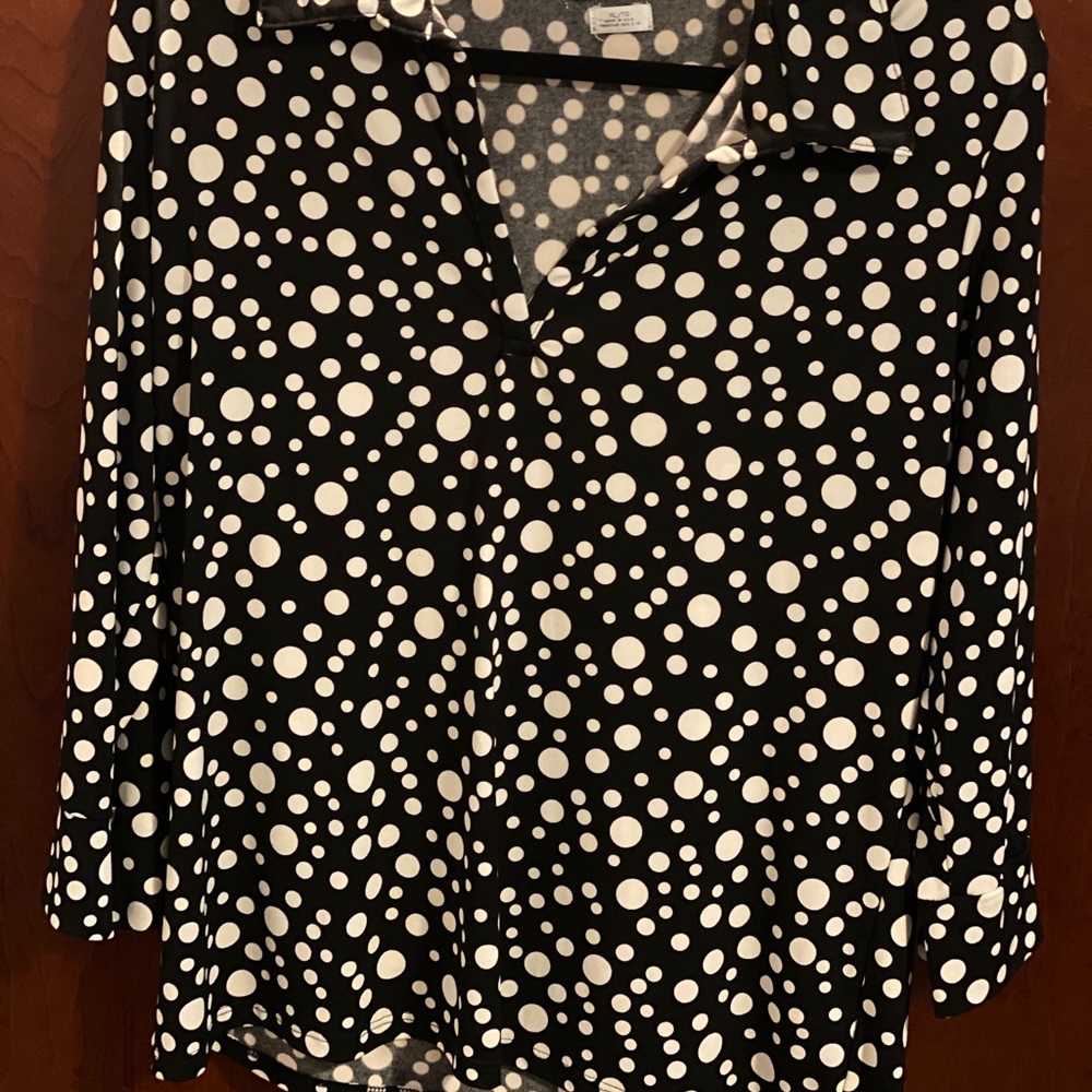 Top - Picture 2 of 4